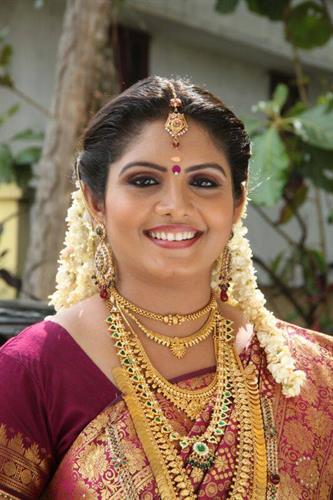Gayathri Arun Malayalam Serial Actress - Profile and Biography