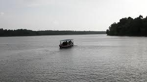 Ferrying at Sasthamkotta Lake