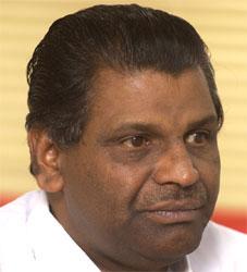 Political life and history of Minister <b>Thiruvanchoor Radhakrishnan</b> - 7204-231329-thiruvanchoor-radhakrishnan