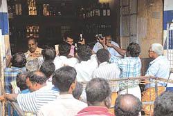 Liquor shops in Kerala