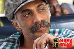 Makarand Deshpande in malayalam movie No.66 Madurai Bus