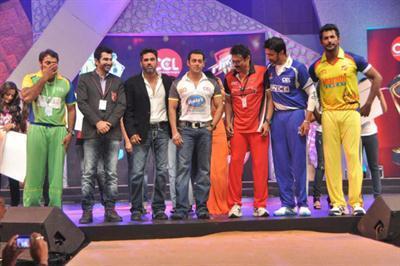 Watch CCL (Celebrity Cricket League) 2012 Live Streaming Online